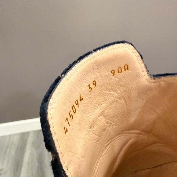 Gucci Princetown Navy Velvet Slip-On Mules with Gold Horsebit Detail - Picture 9 of 10